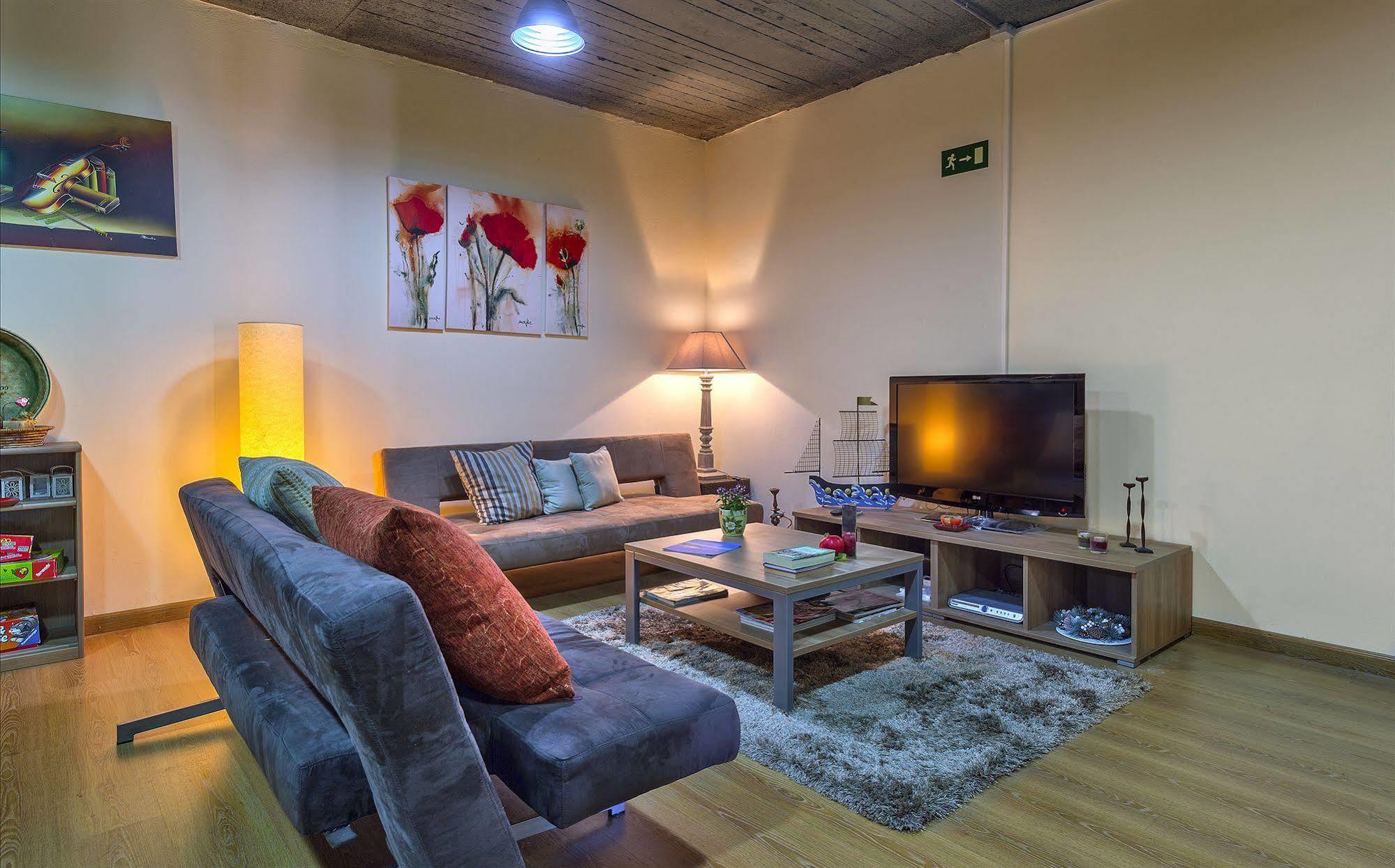 Apirathes Residence Zoúrva Buitenkant foto