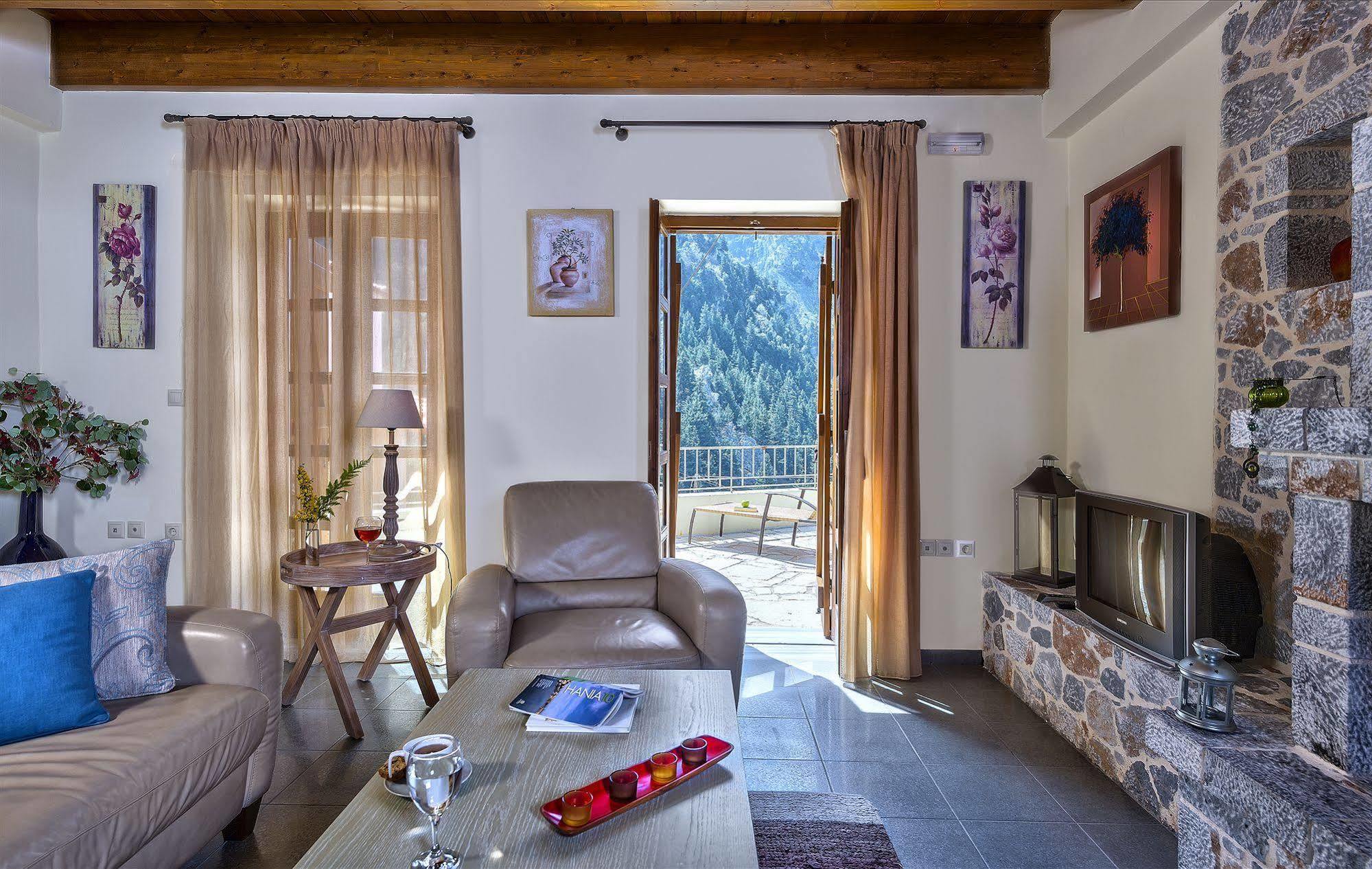 Apirathes Residence Zoúrva Buitenkant foto